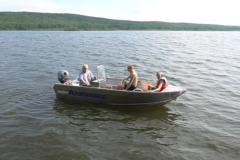 Моторная лодка ВИЗА Алюмакс-435, фото: 1