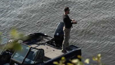 Каютный катер 5.0 EvoFish 2025 г. обложка