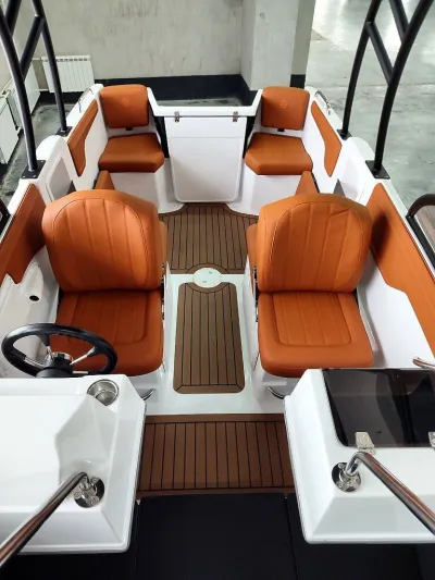 Лодка BOSSFORR 580 HT OPEN