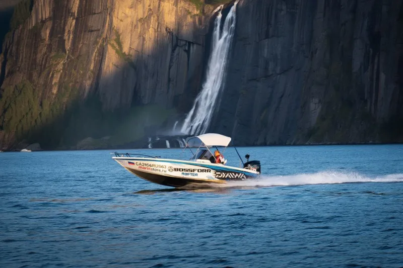 Катер BOSSFORR 700 RAPTOR, фото: 4