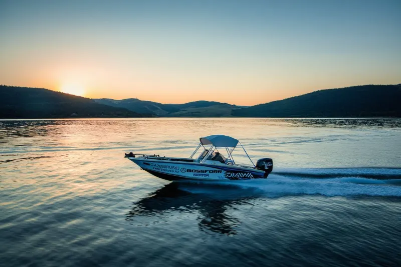 Катер BOSSFORR 700 RAPTOR, фото: 2