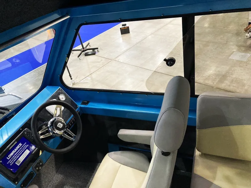 BOSSFORR 740 WEST cabine, фото: 39