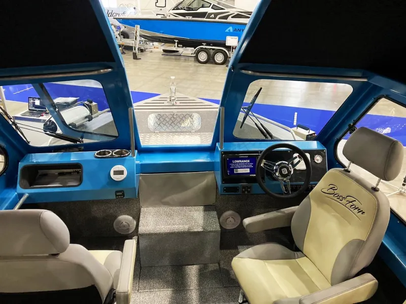 BOSSFORR 740 WEST cabine, фото: 40