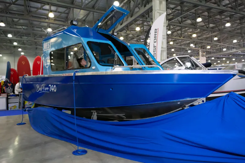 BOSSFORR 740 WEST cabine, фото: 57