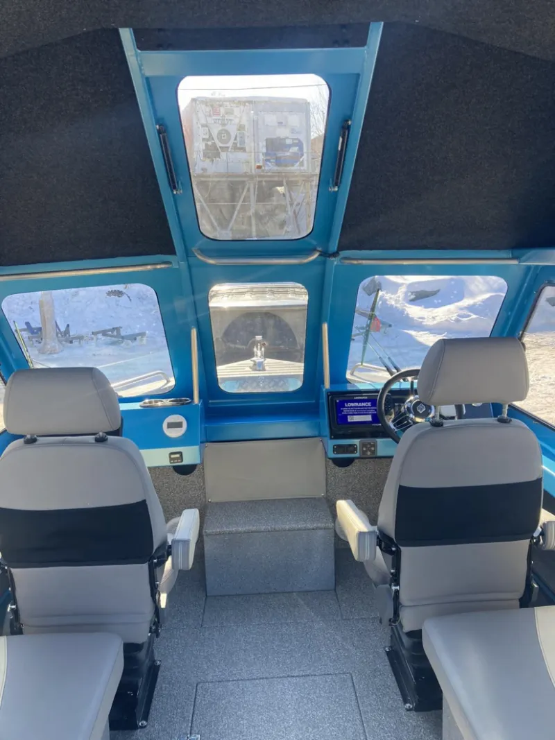 BOSSFORR 740 WEST cabine, фото: 65