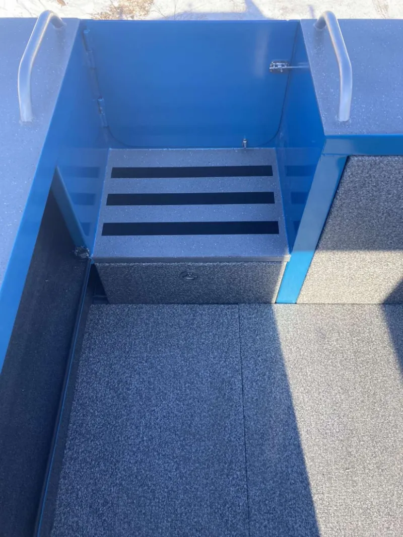 BOSSFORR 740 WEST cabine, фото: 14