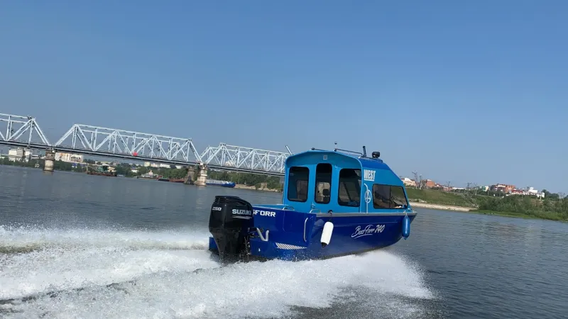 BOSSFORR 740 WEST cabine, фото: 1