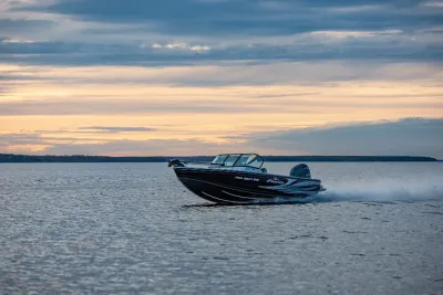 Каютный катер NorthSilver 615 Fish Sport обложка