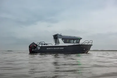 Каютный катер NorthSilver 690 Cabin обложка