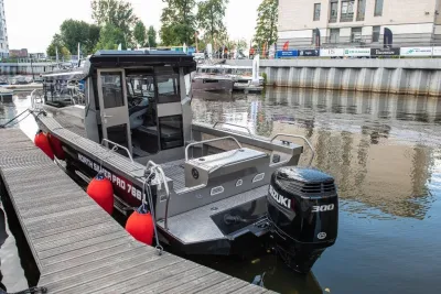 Лодка NorthSilver 766 L