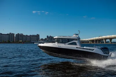 Каютный катер NorthSilver Star Cabin 655 обложка