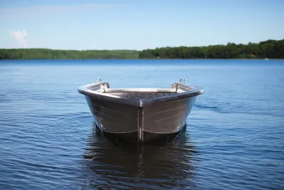 Румпельная лодка Тактика 390 РМ Fish обложка