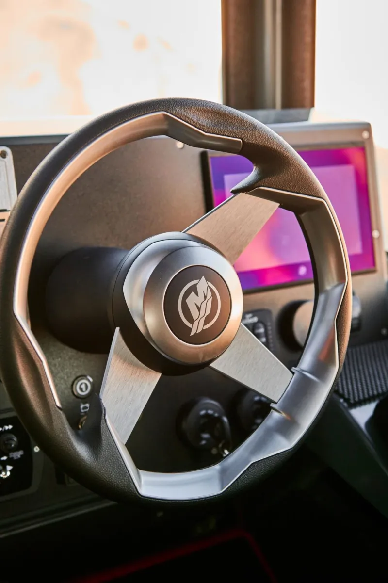 Катер Apparel 1000 Cabin PRO Max II, фото: 6