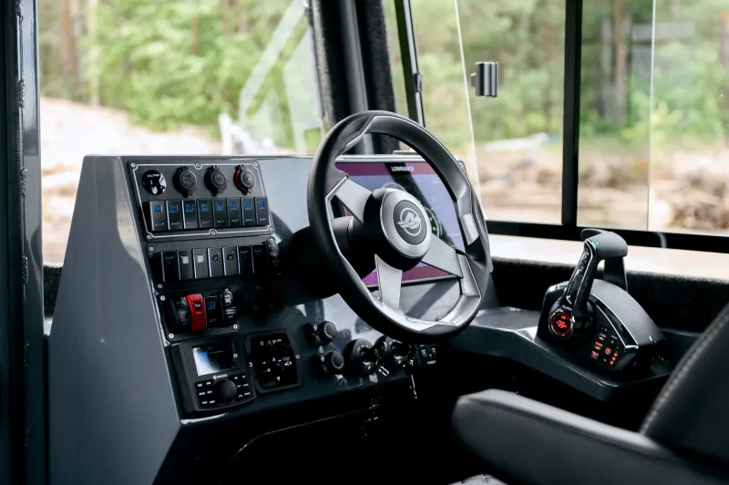 Алюминиевая лодка Apparel 750 Cabin, фото: 6