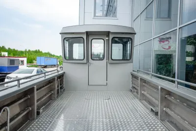 Лодка Apparel 750 Cabin