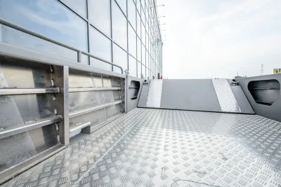 Каютный катер Apparel 750 Cabin обложка