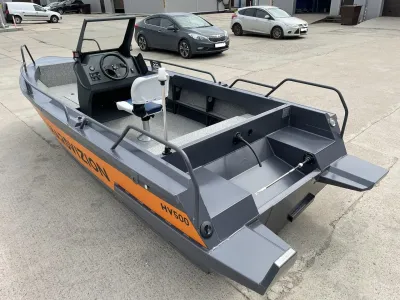Каютный катер HV 500 Fish обложка