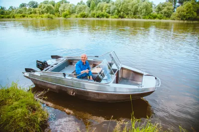 Каютный катер Плотва BS 3.9 обложка