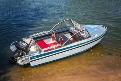 Лодка Ёрш 3700