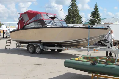 Лодка PANTHER-8000