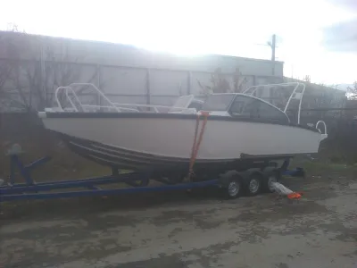 Каютный катер PANTHER-8000 обложка