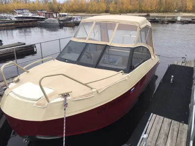 Лодка Игуана 6.7