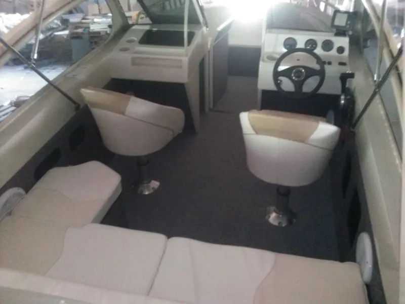 Моторная лодка Игуана 6.7, фото: 9