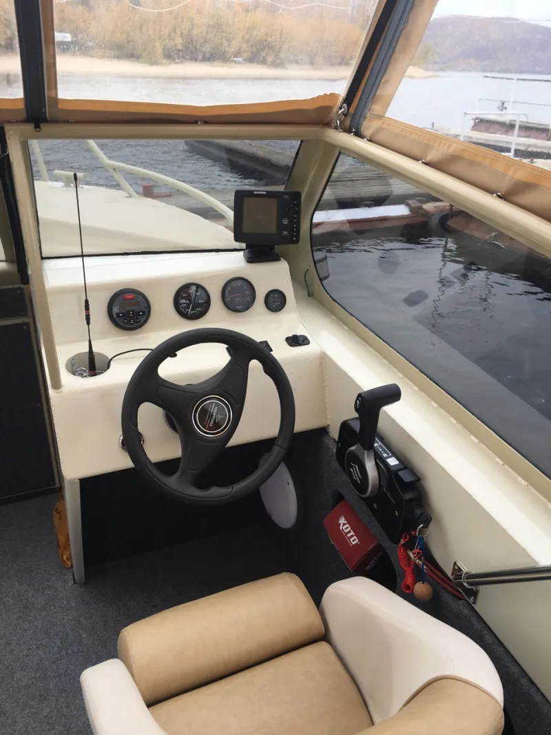 Моторная лодка Игуана 6.7, фото: 8