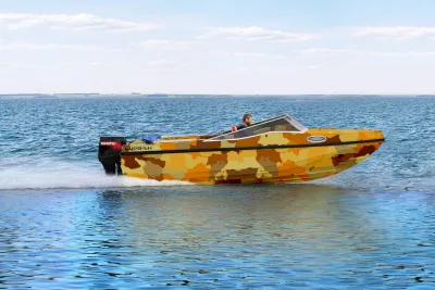 Каютный катер Буря SH 6.2 обложка