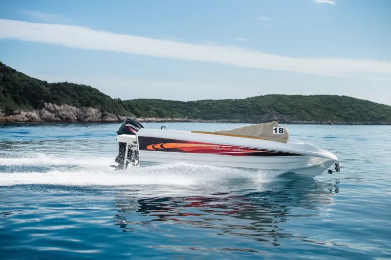 Пластиковая лодка Буря-5S, фото: 2