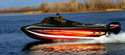 Лодка Катер-тримаран «Буря-4»