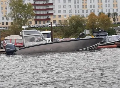 Каютный катер Пантера 8R промысловая обложка