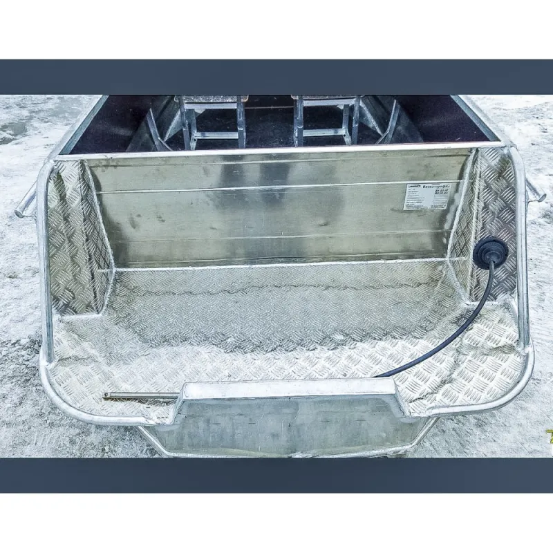 Алюминиевая лодка Вятка - Профи 43, фото: 2