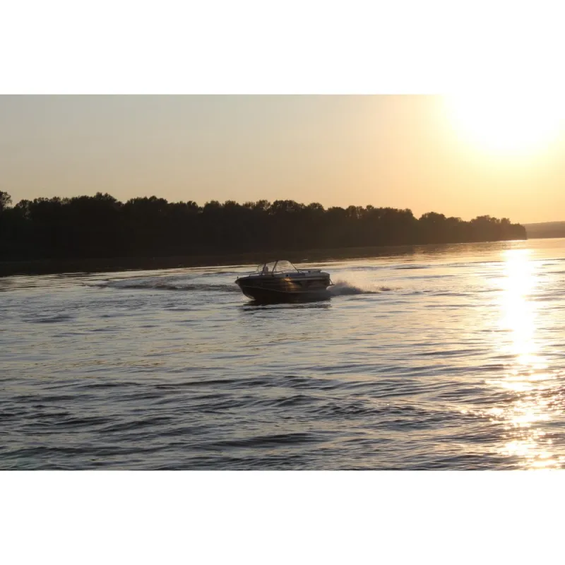 Алюминиевая лодка Вятка-Профи 47, фото: 2