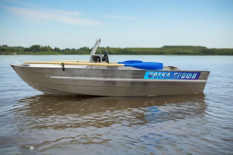 Моторная лодка Вятка-Профи 38-С, фото: 2