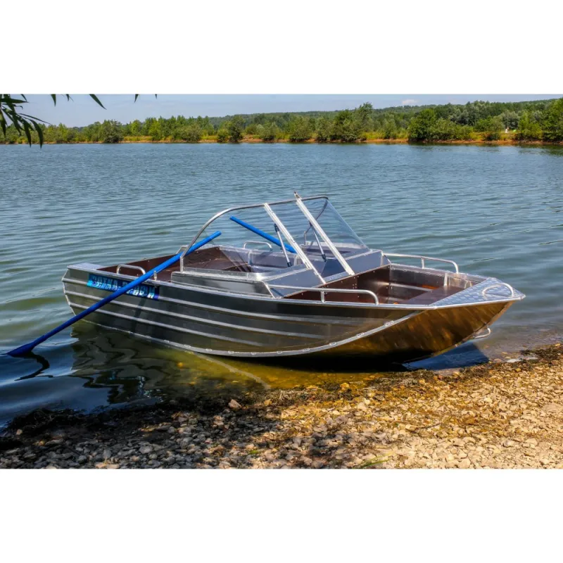 Алюминиевая лодка Вятка-Профи 39 с открытой палубой, фото: 1
