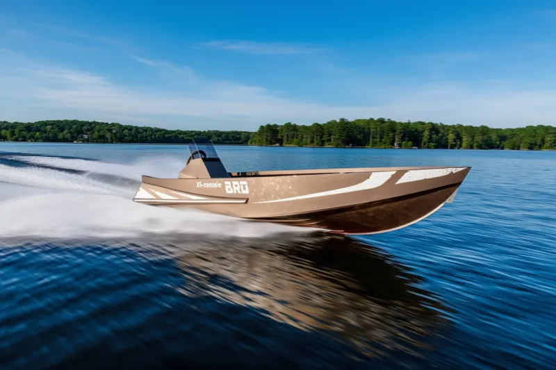 Каютный катер BRO XS 3.9 консольная, фото: 2