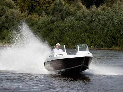 Лодка BESTER-480RA