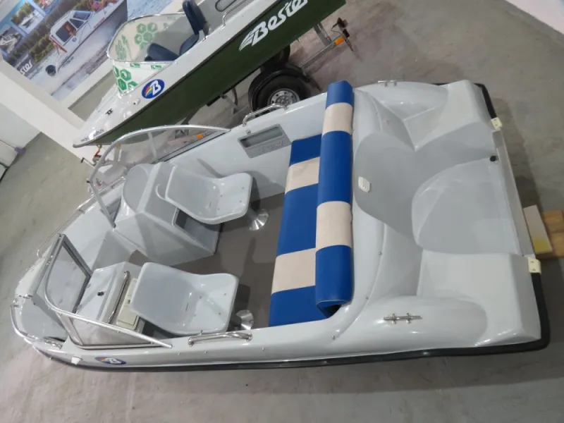 Пластиковая лодка BESTER-485A, фото: 10