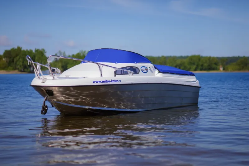 Пластиковая лодка Каютный катер BESTER-500A, фото: 12