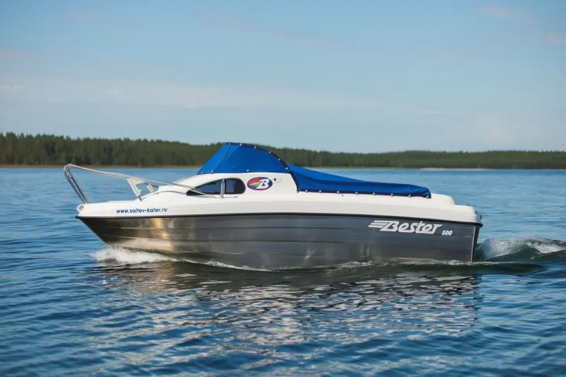 Пластиковая лодка Каютный катер BESTER-500A, фото: 11