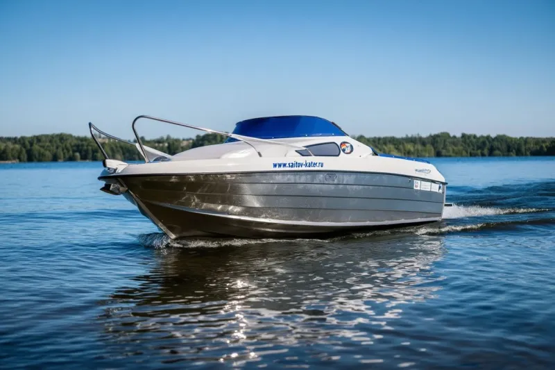 Пластиковая лодка Каютный катер BESTER-500A, фото: 10