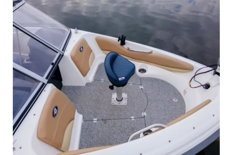 Пластиковая лодка Bester-530A, фото: 60