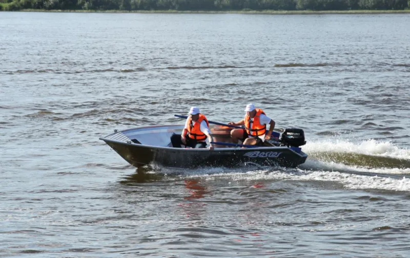 Моторная лодка Моторная лодка BESTER-390, фото: 9