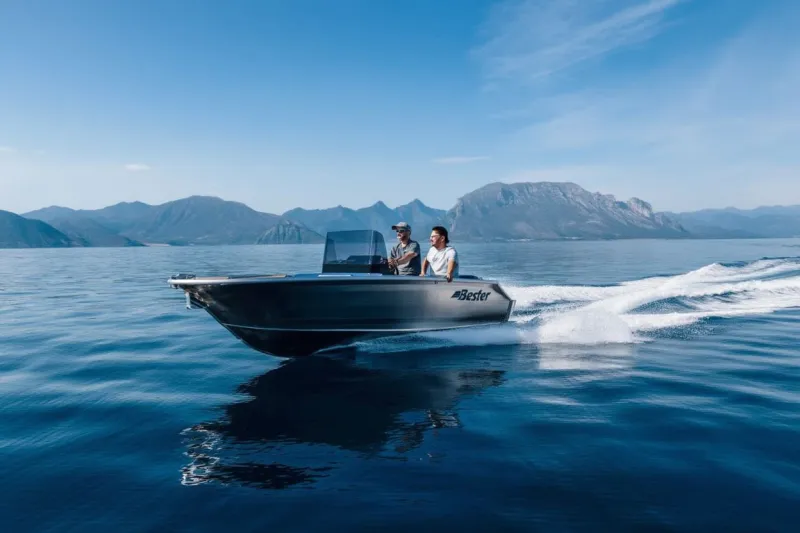 Моторная лодка BESTER-390, фото: 15