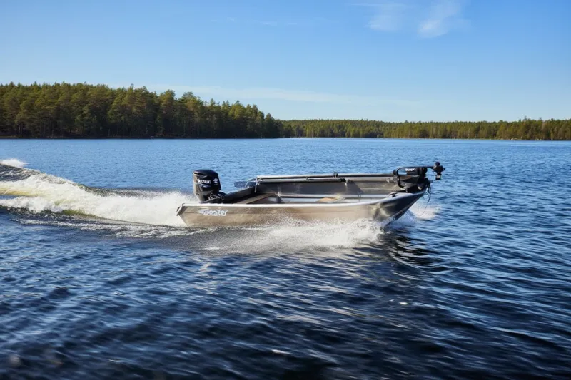 Моторная лодка BESTER-390, фото: 2
