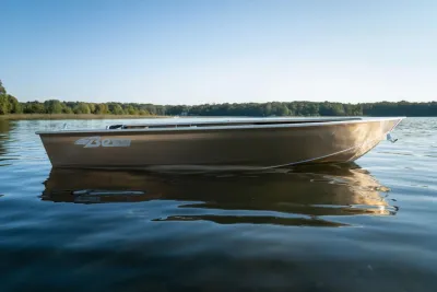 Катер Bester-420 обложка