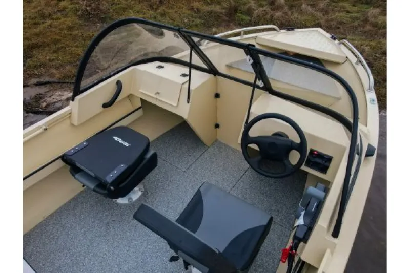 Катер Bester-390DC, фото: 46