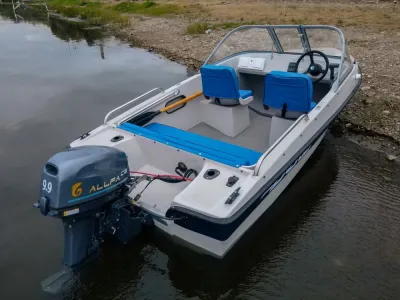 Каютный катер BESTER 400 обложка