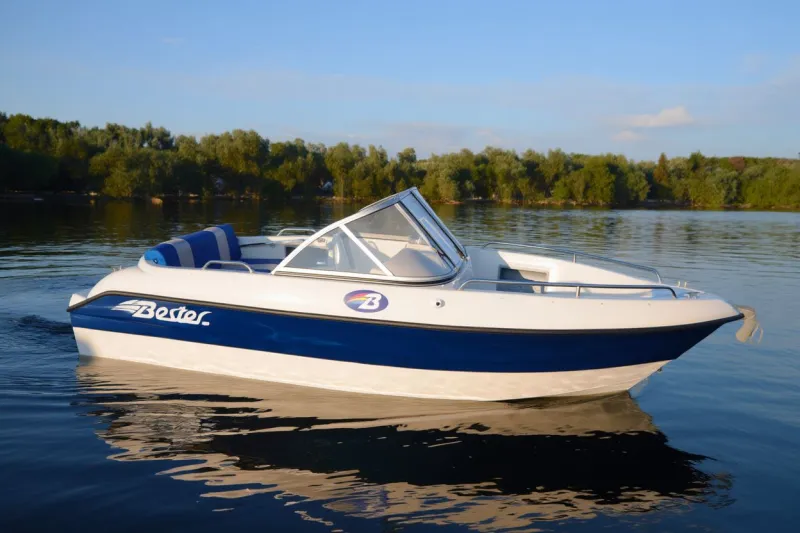 Моторная лодка BESTER - 485, фото: 2